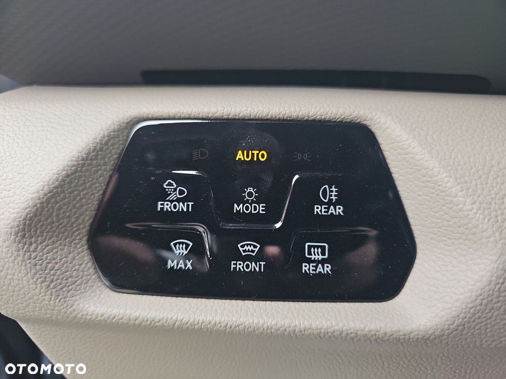 Volkswagen Multivan 1.5 TSI L2 Life DSG - 34