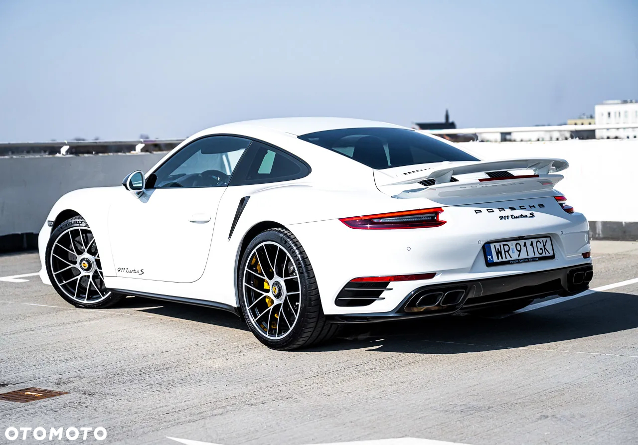 Porsche 911 Turbo S - 10