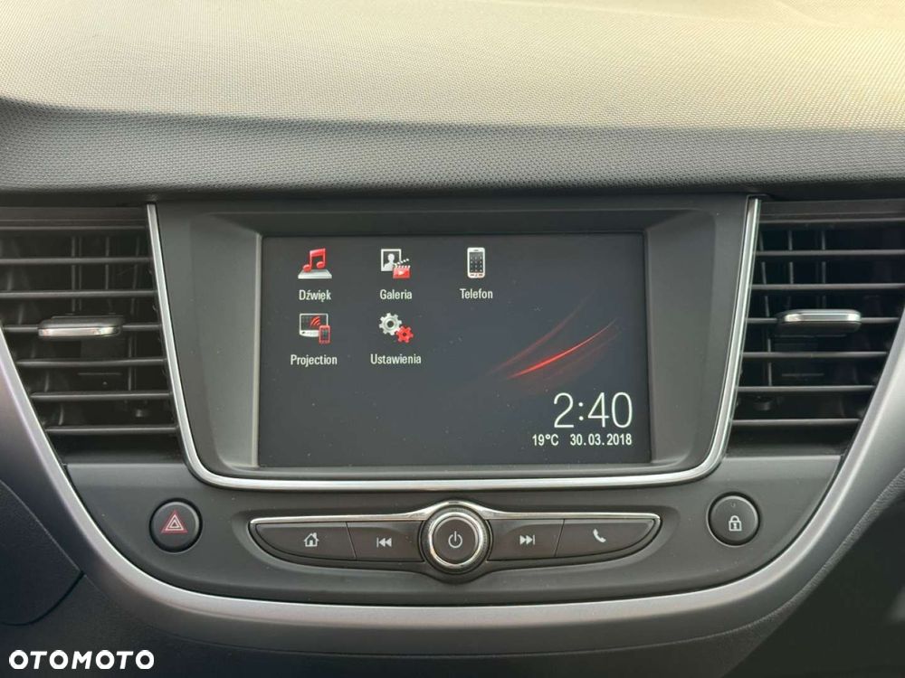 Opel Crossland X - 18