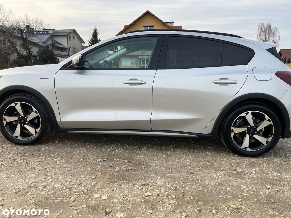 Ford Focus 1.0 EcoBoost mHEV Active X - 4