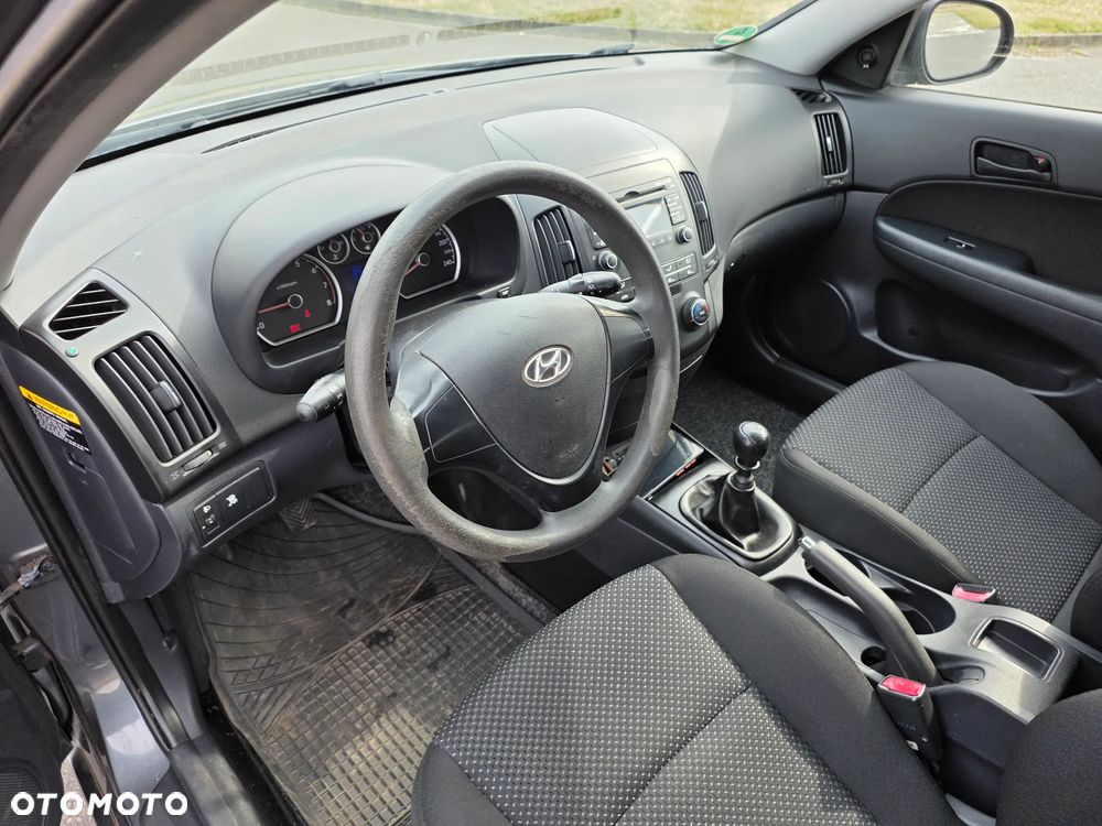 Hyundai i30 1.4 Edition Plus - 12