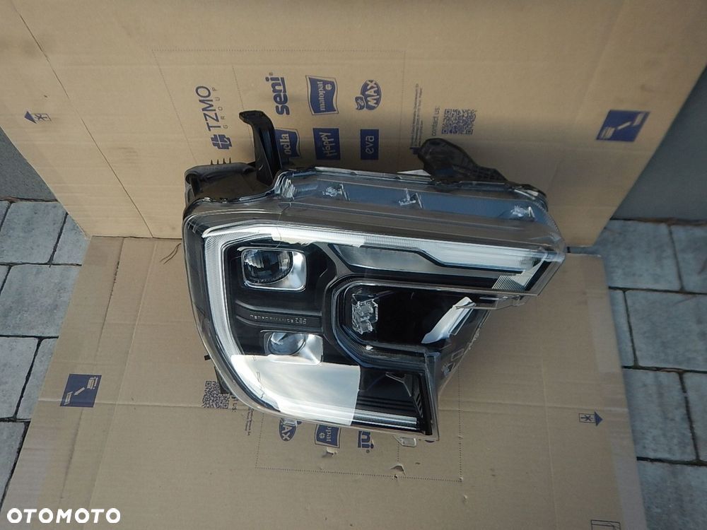 lampa prawy przod ford ranger raptor f150 full led europa - 2
