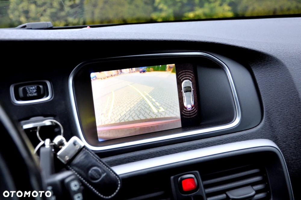 Volvo V40 Cross Country T3 Momentum - 32