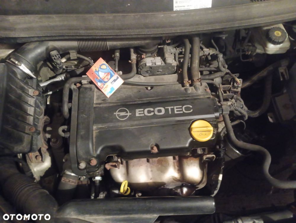 Opel Corsa 1.2 16V Essentia - 17