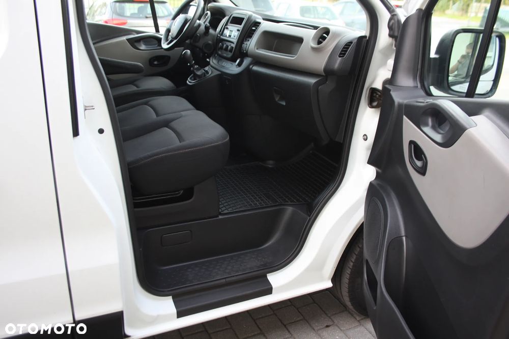 Renault TRAFIC - 7