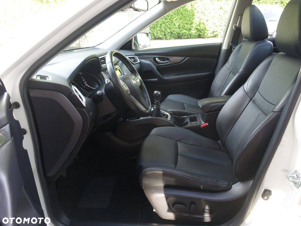 Nissan X-Trail 1.6 DIG-T N-Connecta 2WD - 10