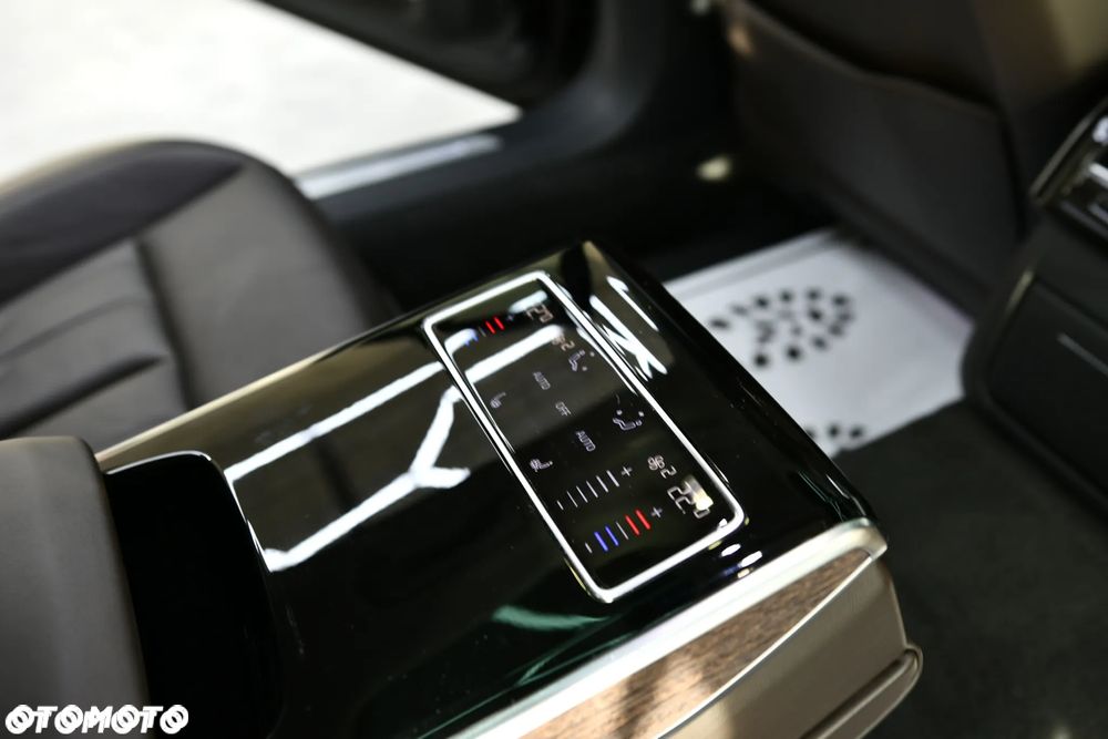 Audi A8 L 55 TFSI mHEV Quattro Tiptr - 25