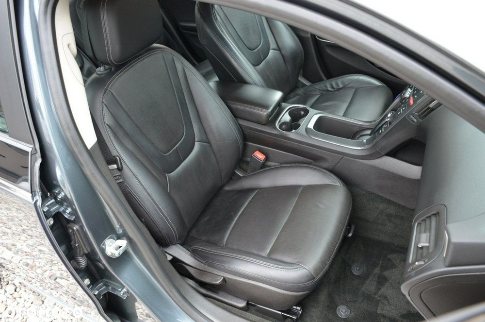 Opel Ampera - 28