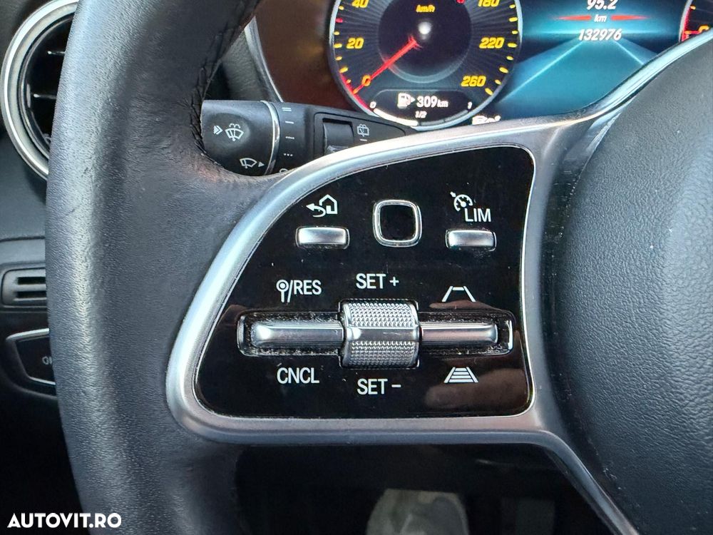 Mercedes-Benz GLC 300 de 4Matic 9G-TRONIC Exclusive - 34