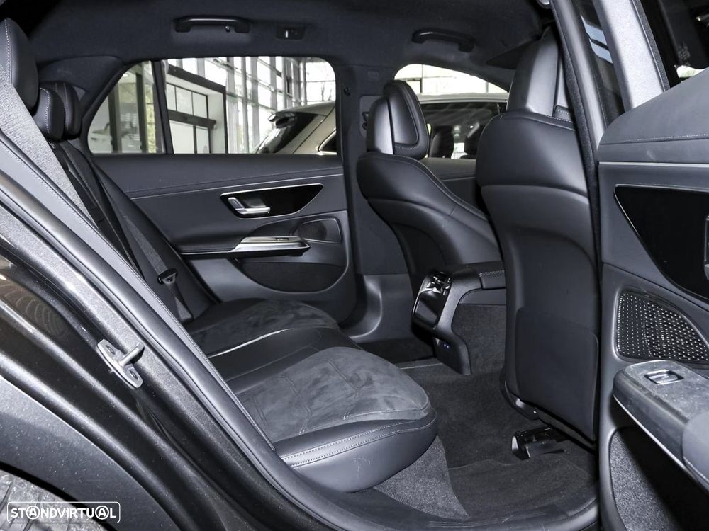 Mercedes-Benz E 300 de - 13