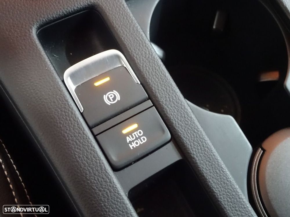 VW Passat 1.4 TSI GTE Plug-in - 32