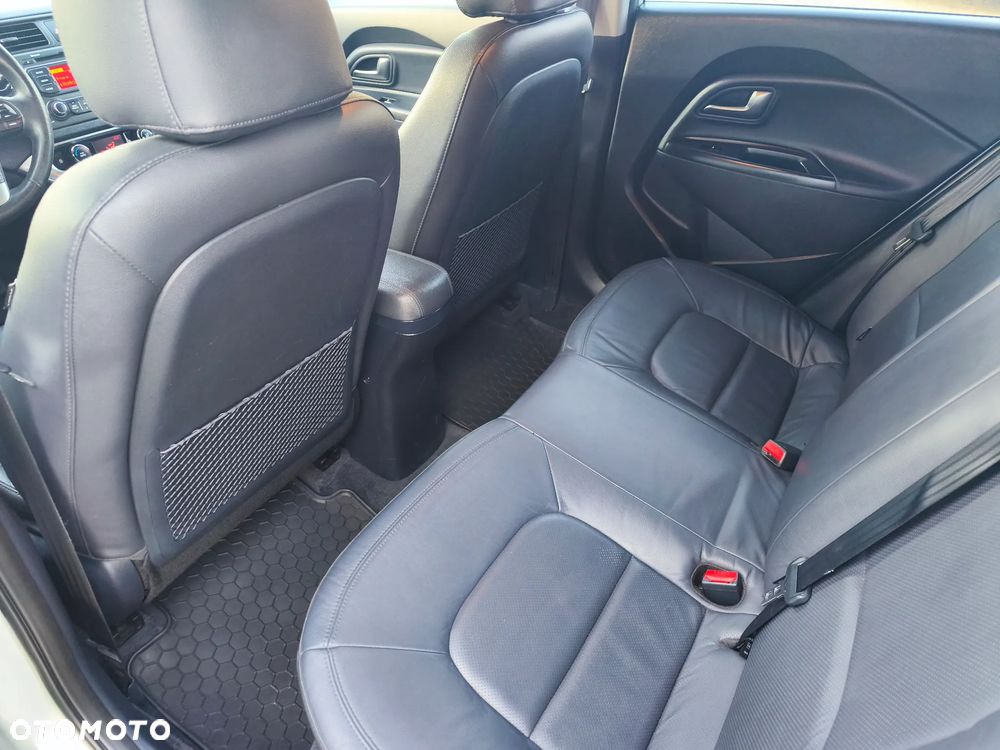 Kia Rio 1.4 CRDI Platinum Edition - 9