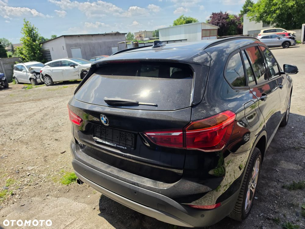 BMW X1 sDrive18i - 13