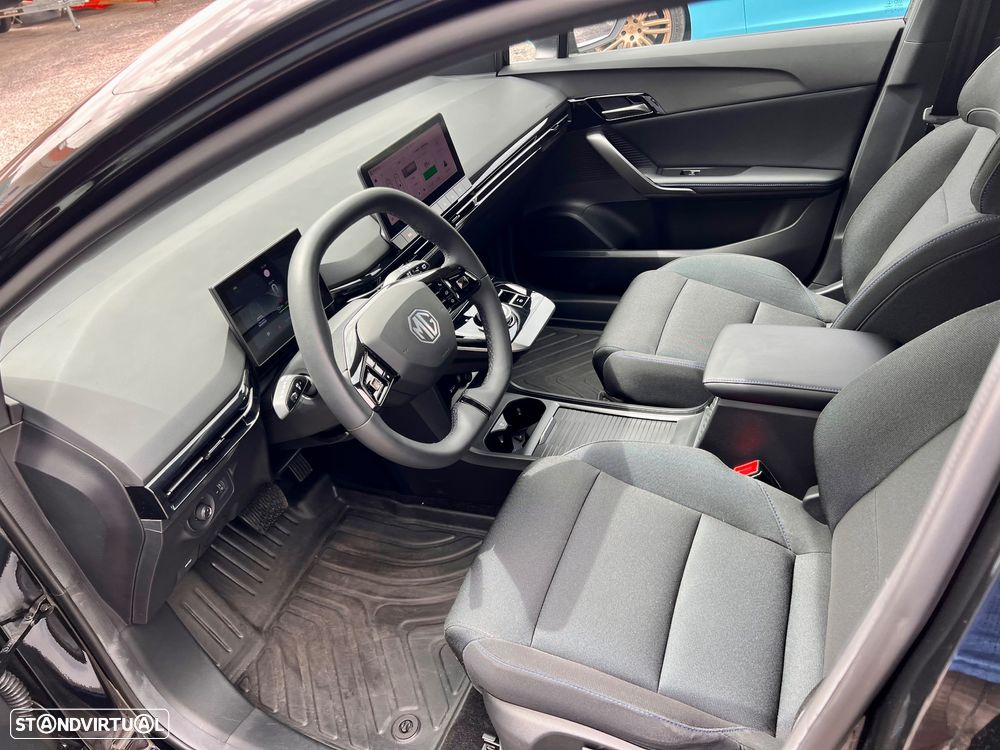 MG MG4 4 Standard - 11