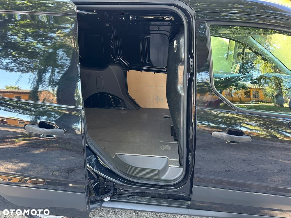 Ford Transit Connect - 11