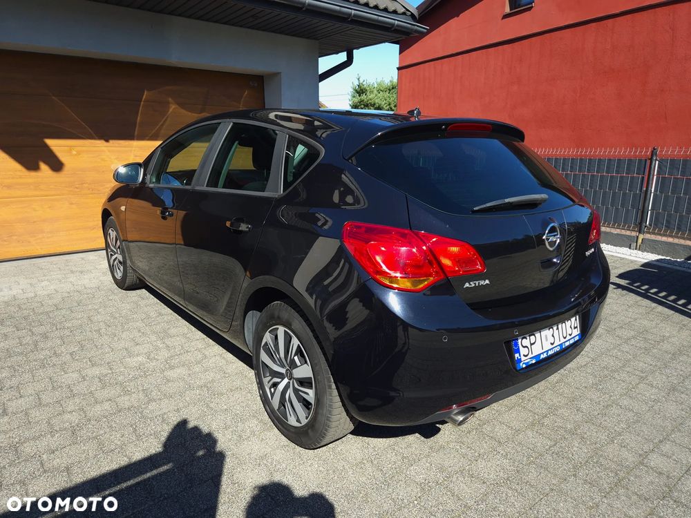 Opel Astra 1.4 Turbo Design Edition - 5