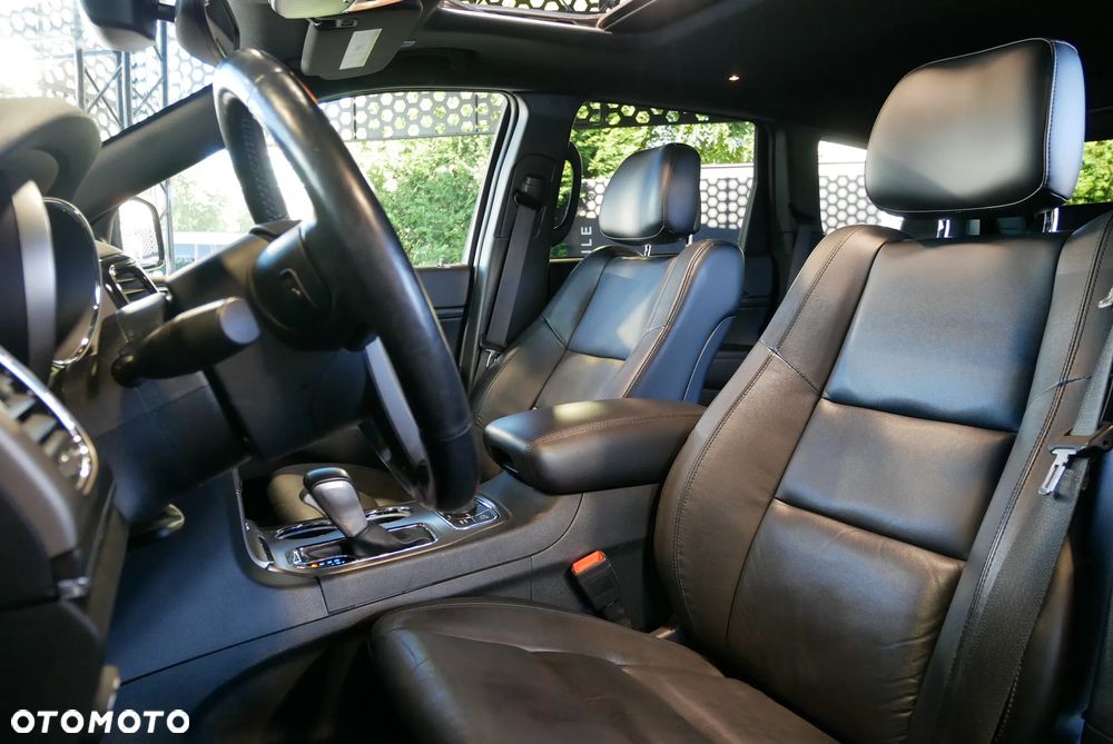 Jeep Grand Cherokee - 12