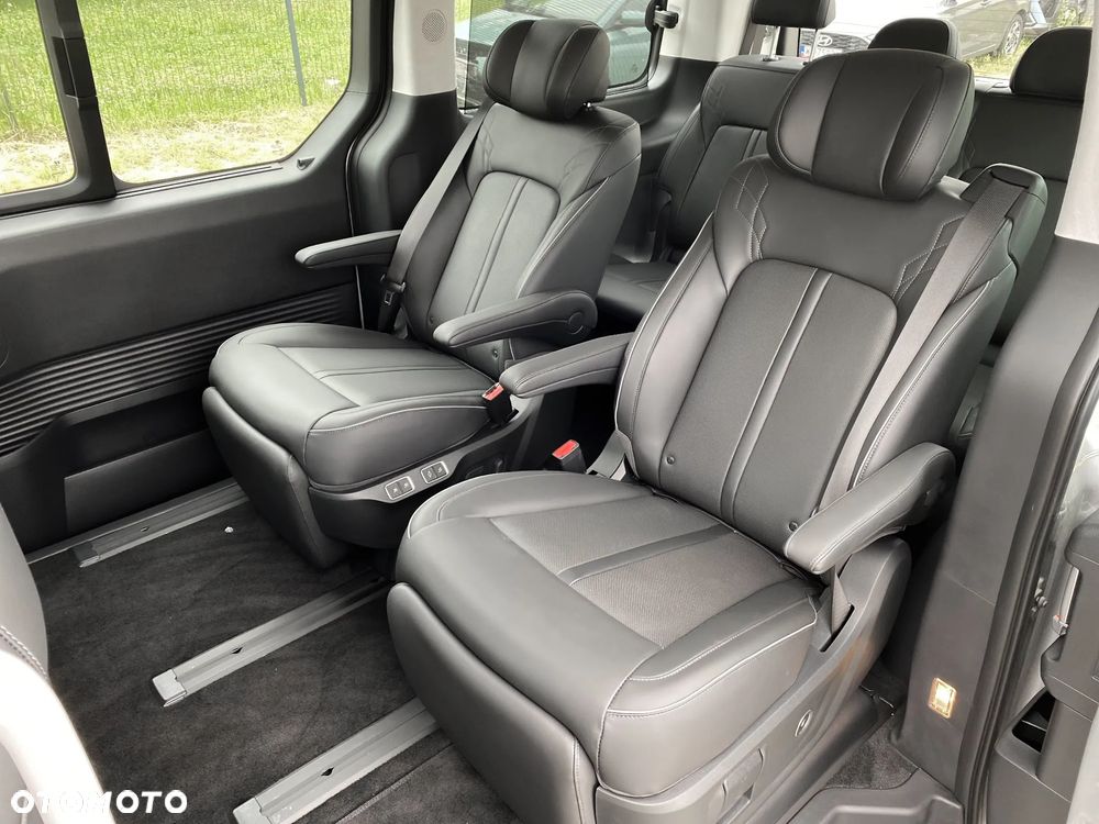 Hyundai Staria 1.6 T-GDI HEV Luxury - 15