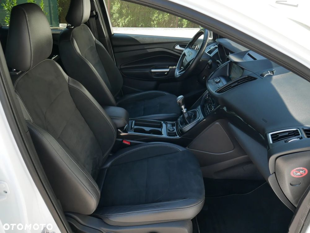 Ford Kuga 2.0 TDCi AWD ST-Line - 20