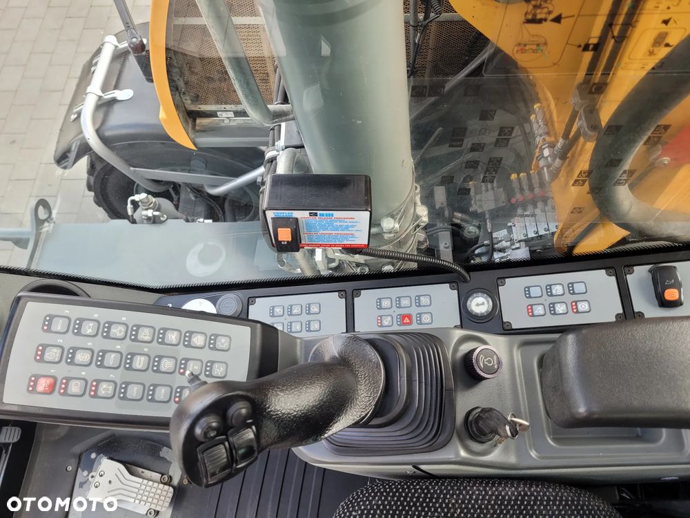 Liebherr A914 compact / 2022rok / ROTOTILT / STAN IDEALNY / - 26