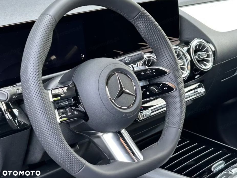 Mercedes-Benz GLA 2026