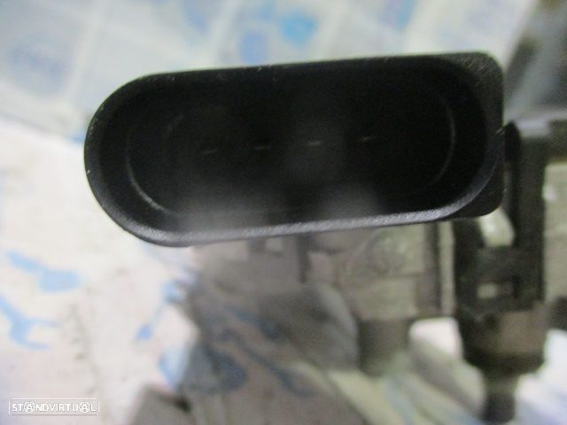 Motor Limpa Vidros Frente 0390241502 1J1955113B VW GOLF 4 2000 BOSCH AUDI A3 2001 BOSCH AUDI A3 8L1 2001 1.9TDI 8V 130CV 5P CINZENTO FRT BOSCH SEAT TOLEDO 2 1M 2001 1.9TDI 90CV 4P CINZA - 3
