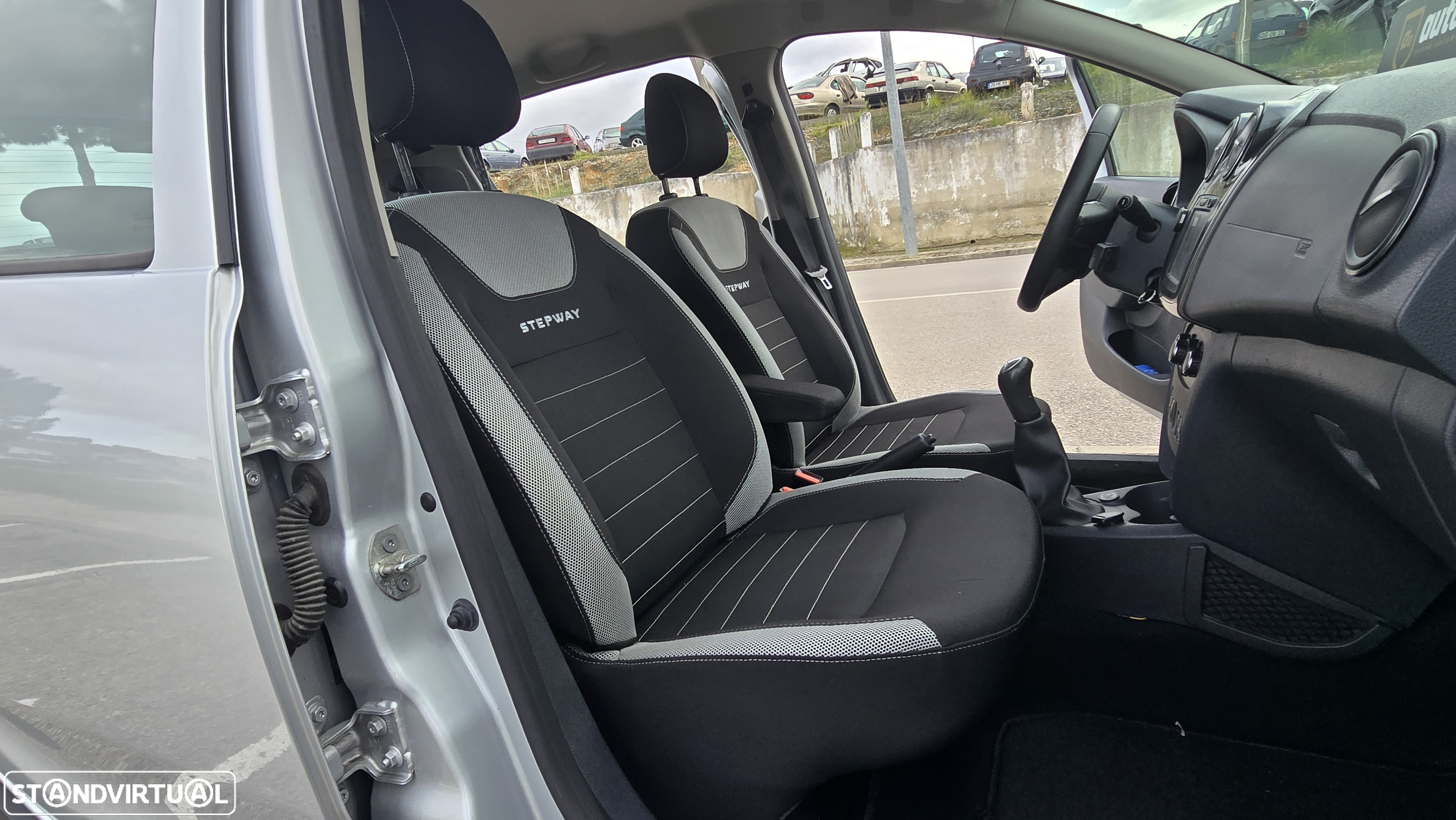 Dacia Sandero - 19