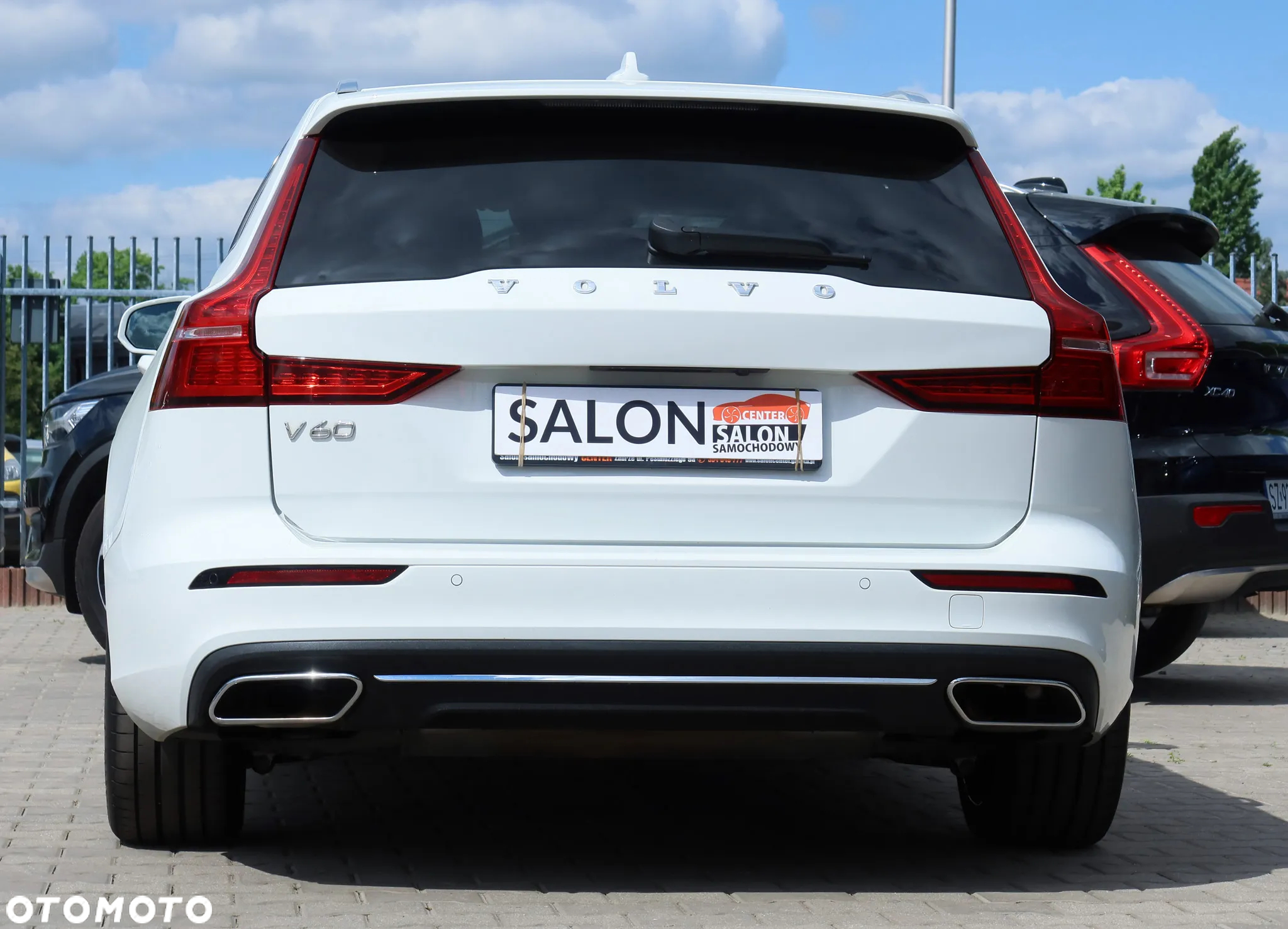 Volvo V60 T6 AWD Plug-In Hybrid Inscription - 9