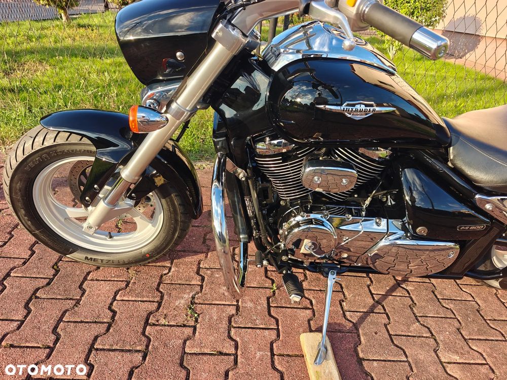 Suzuki Intruder - 18
