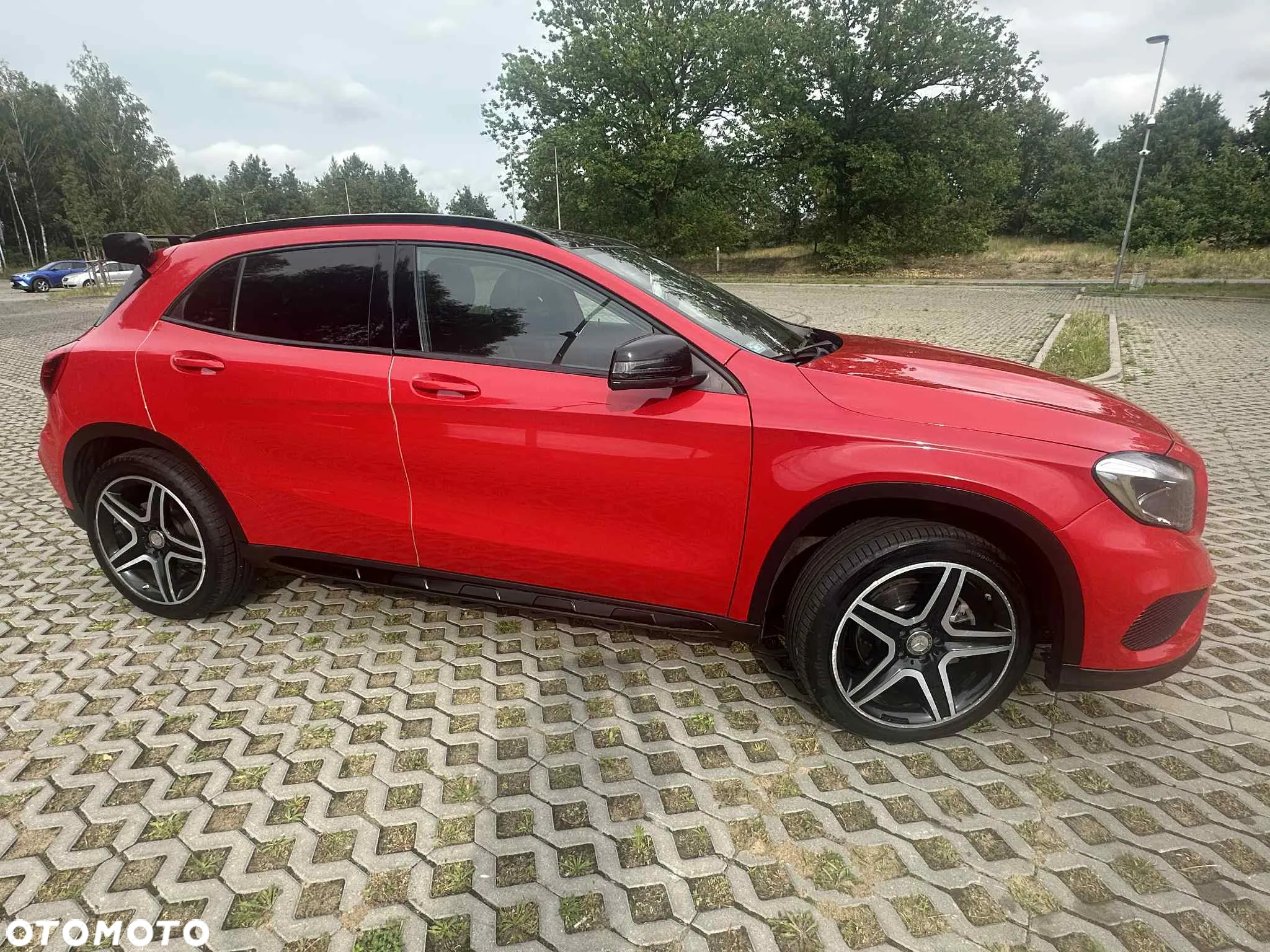 Mercedes-Benz GLA 250 7G-DCT - 2