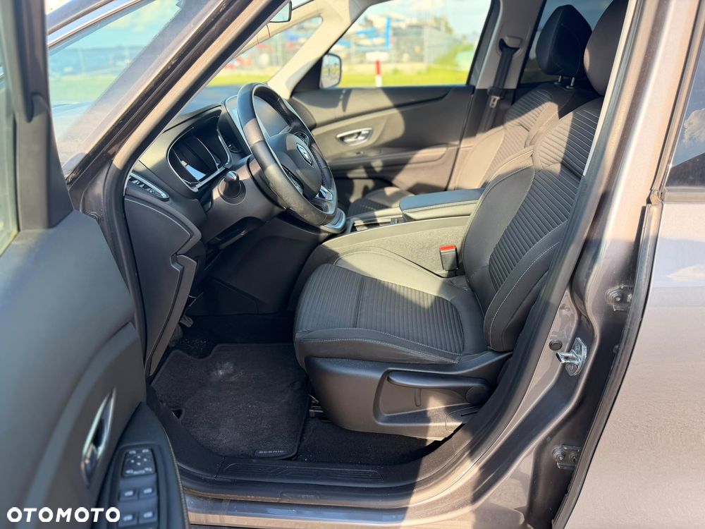 Renault Grand Scenic - 6