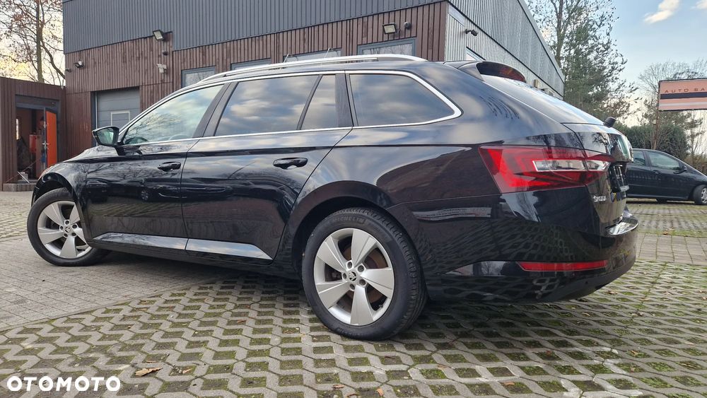 Skoda Superb 1.6 TDI GreenLine - 4