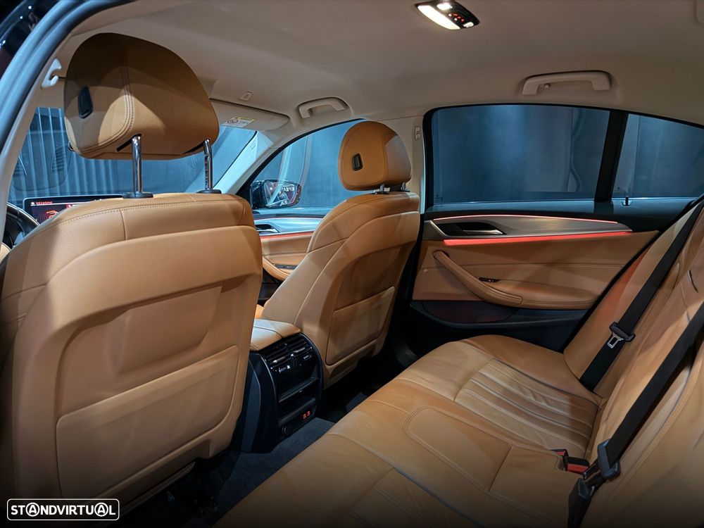 BMW 520 e Line Luxury - 30