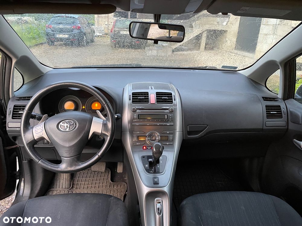 Toyota Auris - 9