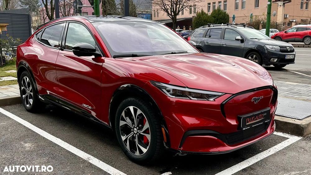 Ford Mustang Mach-E - 2