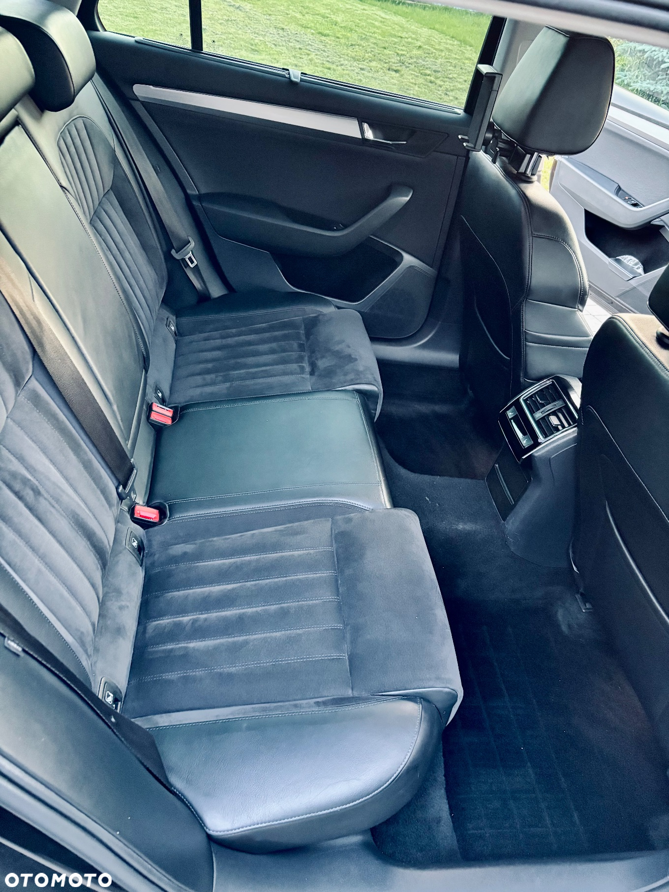 Skoda Superb 2.0 TDI 4x4 Style DSG - 8