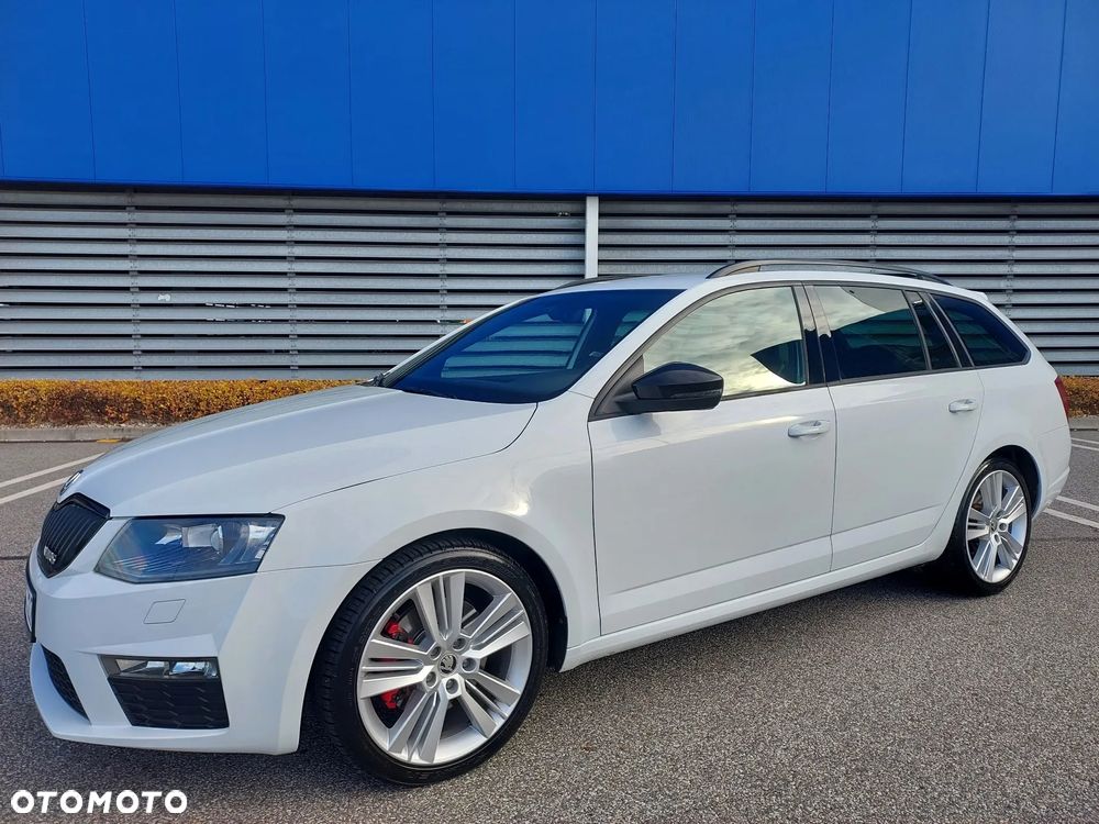 Skoda Octavia 2.0 TDI DSG RS - 2