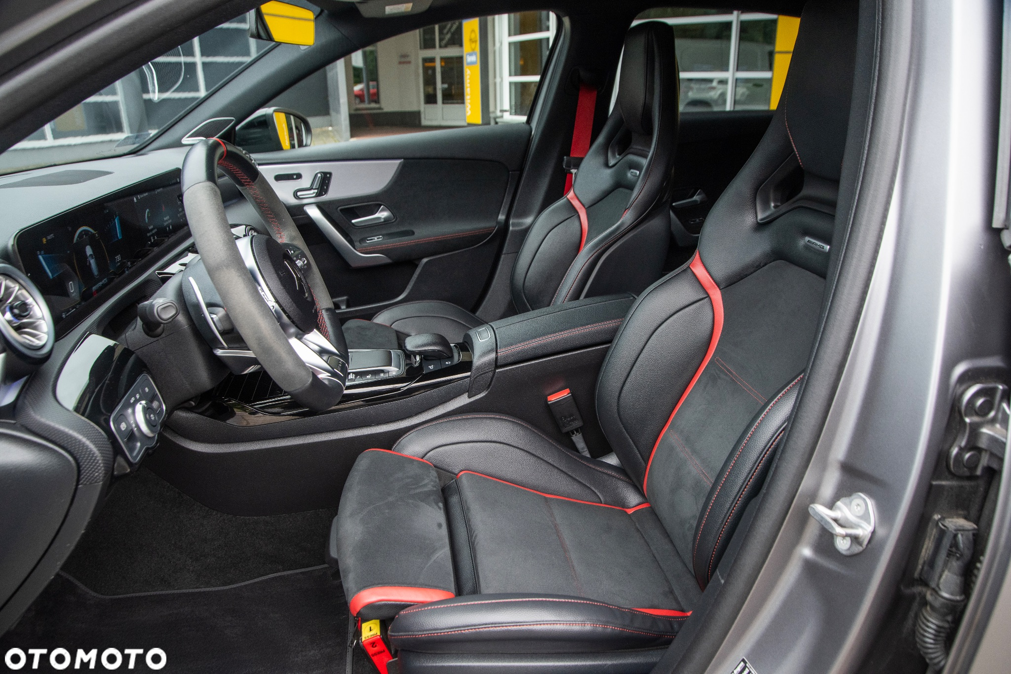 Mercedes-Benz Klasa A 45 S AMG 4-Matic 8G-DCT - 24