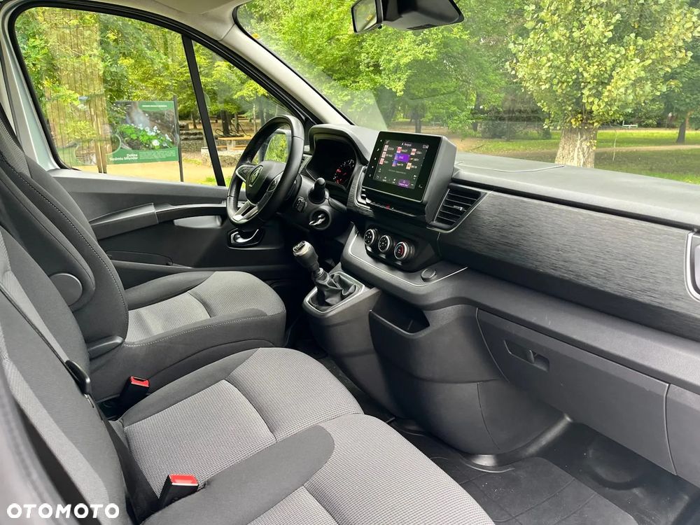 Renault Trafic - 2