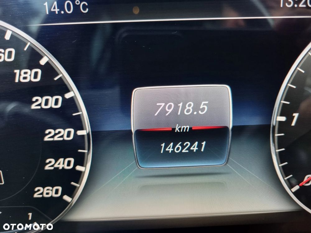 Mercedes-Benz Klasa E 220 d Business Edition 9G-TRONIC - 23