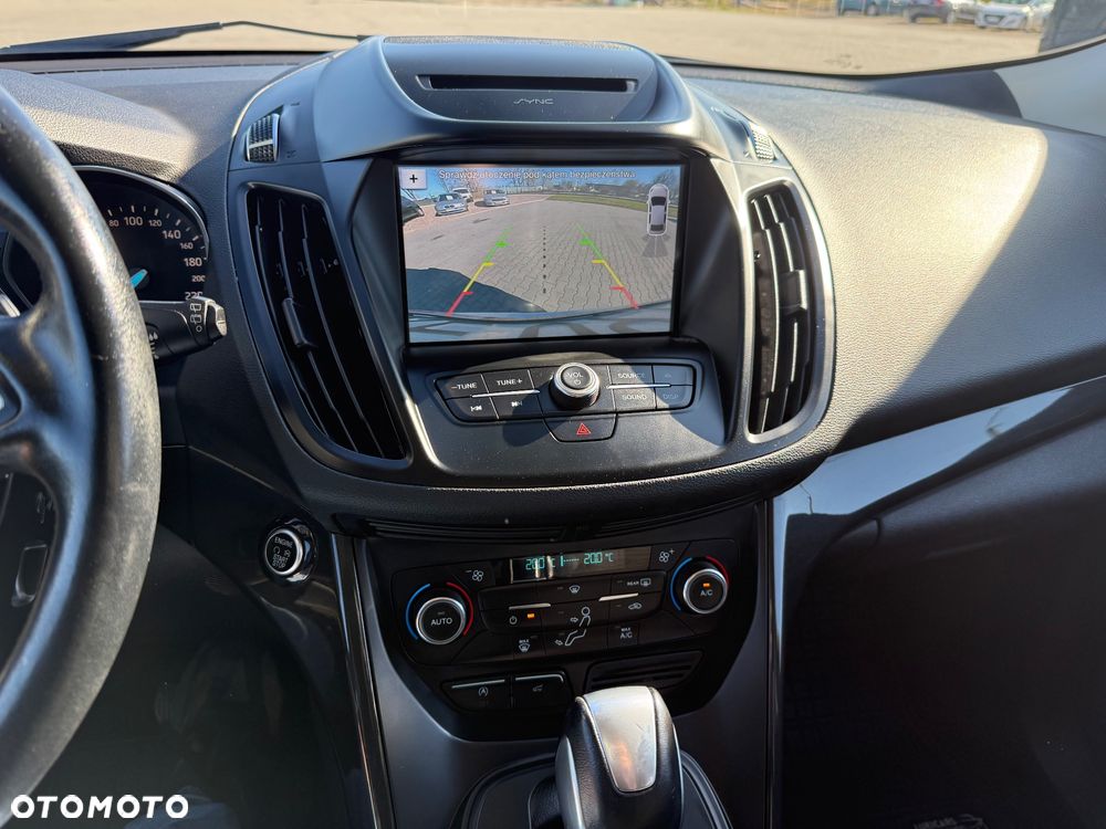 Ford Kuga 2.0 TDCi 4x4 Titanium - 29