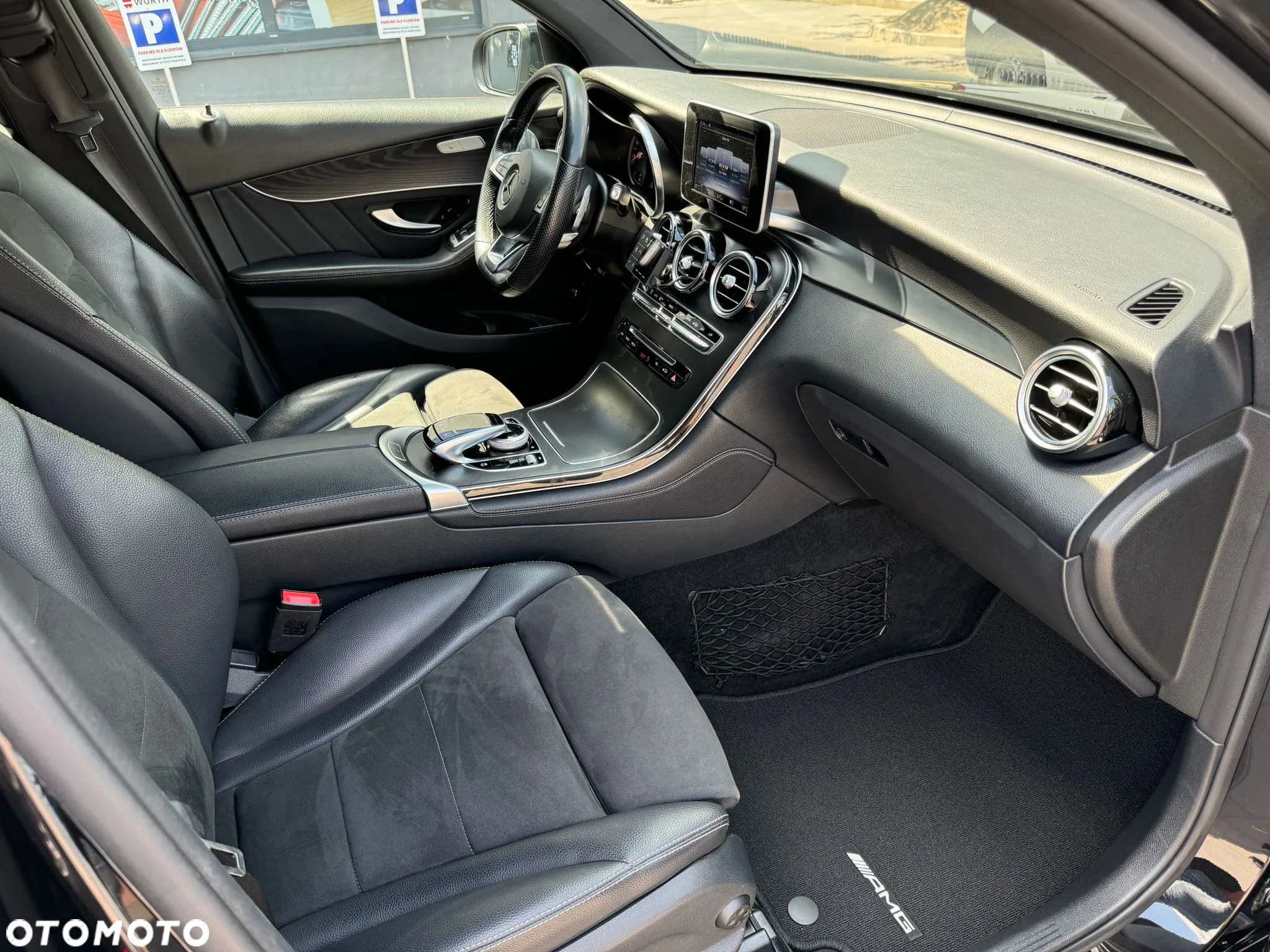 Mercedes-Benz GLC - 9