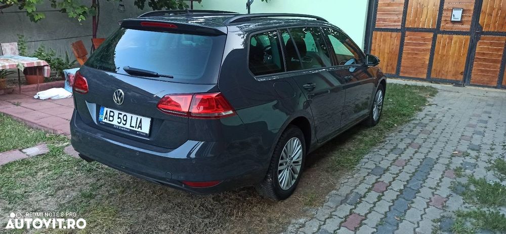 Volkswagen Golf - 2