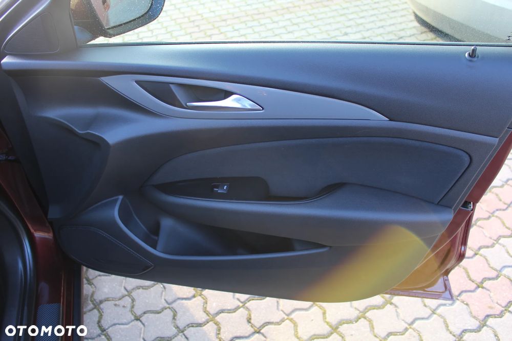 Opel Insignia - 19