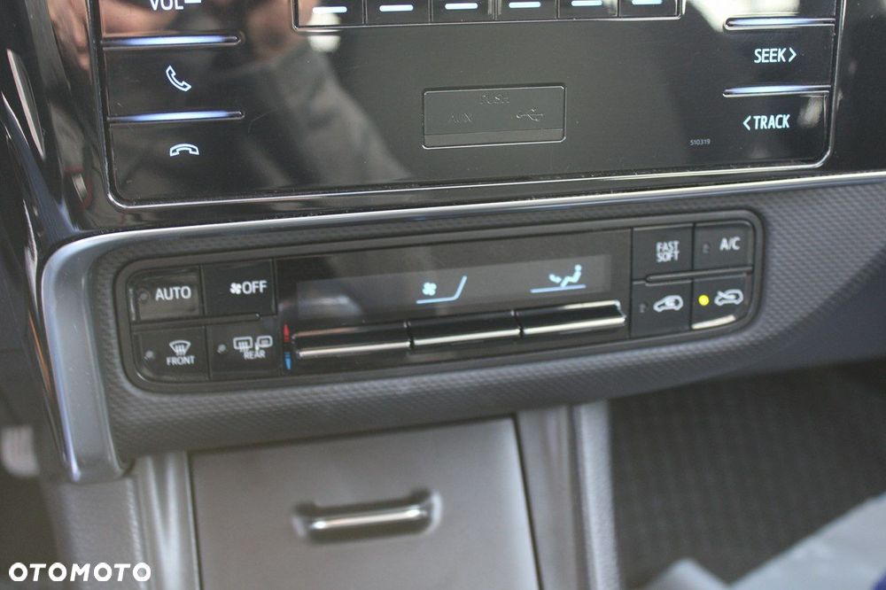 Toyota Auris - 22