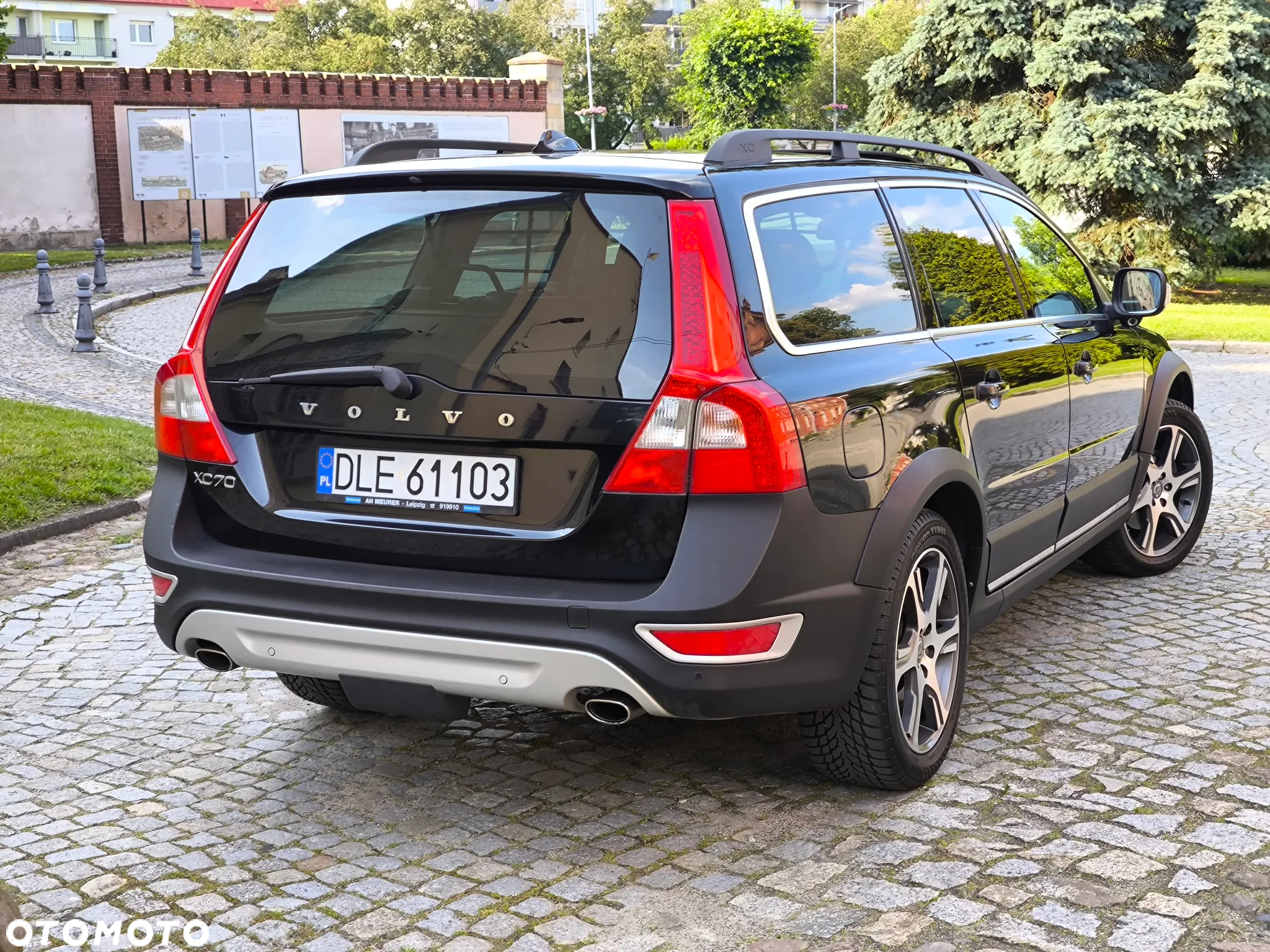 Volvo XC 70 D5 AWD Geartronic Summum - 12