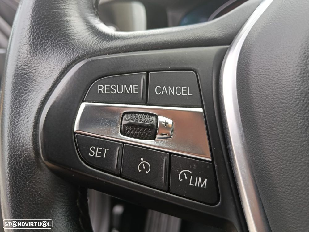 BMW 318 d Touring Auto - 15