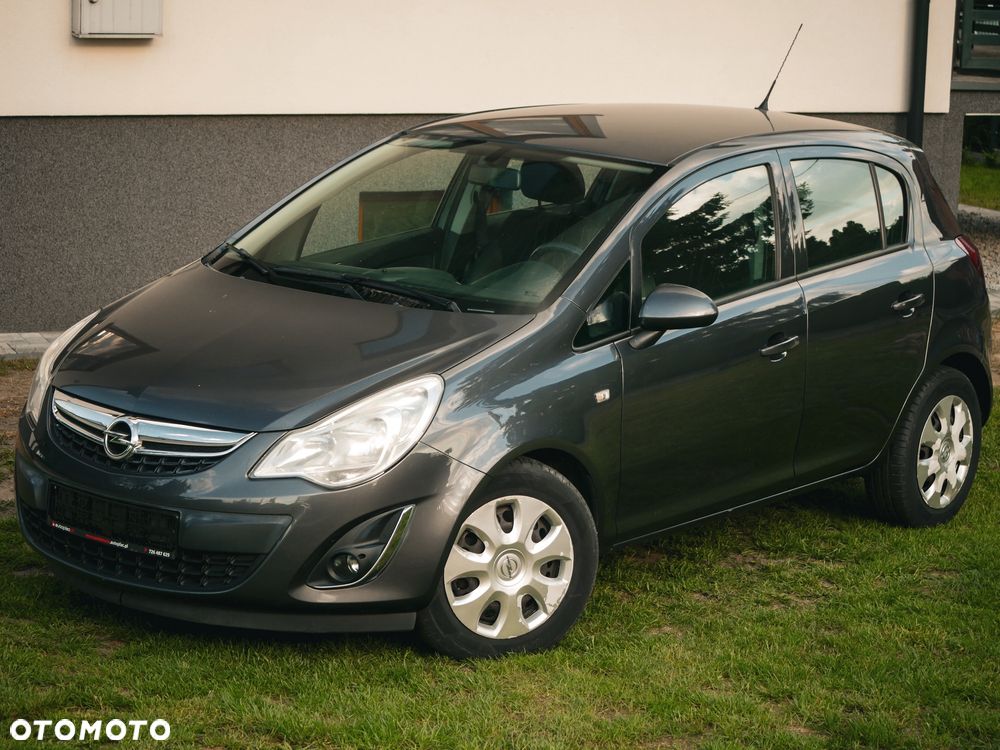 Opel Corsa 1.4 16V Sport - 1