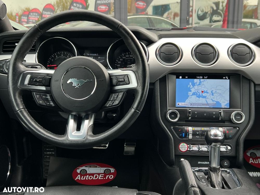 Ford Mustang - 9