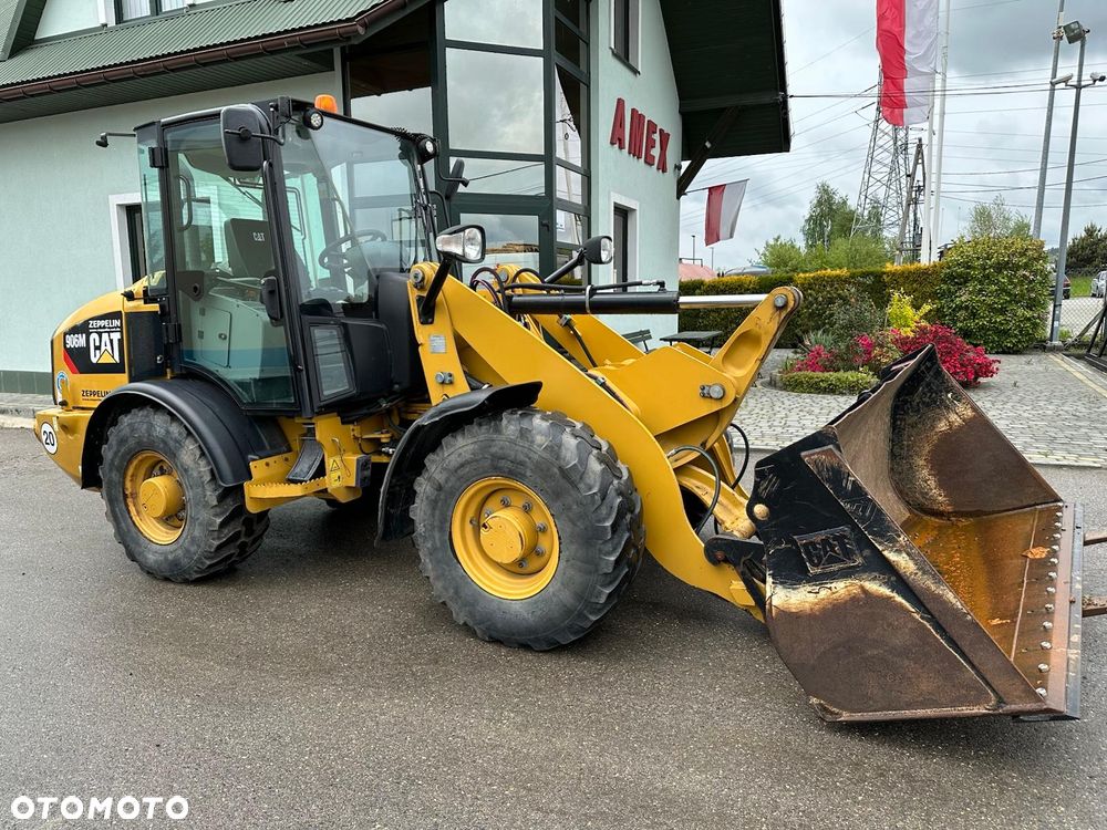 Caterpillar 906M - 3
